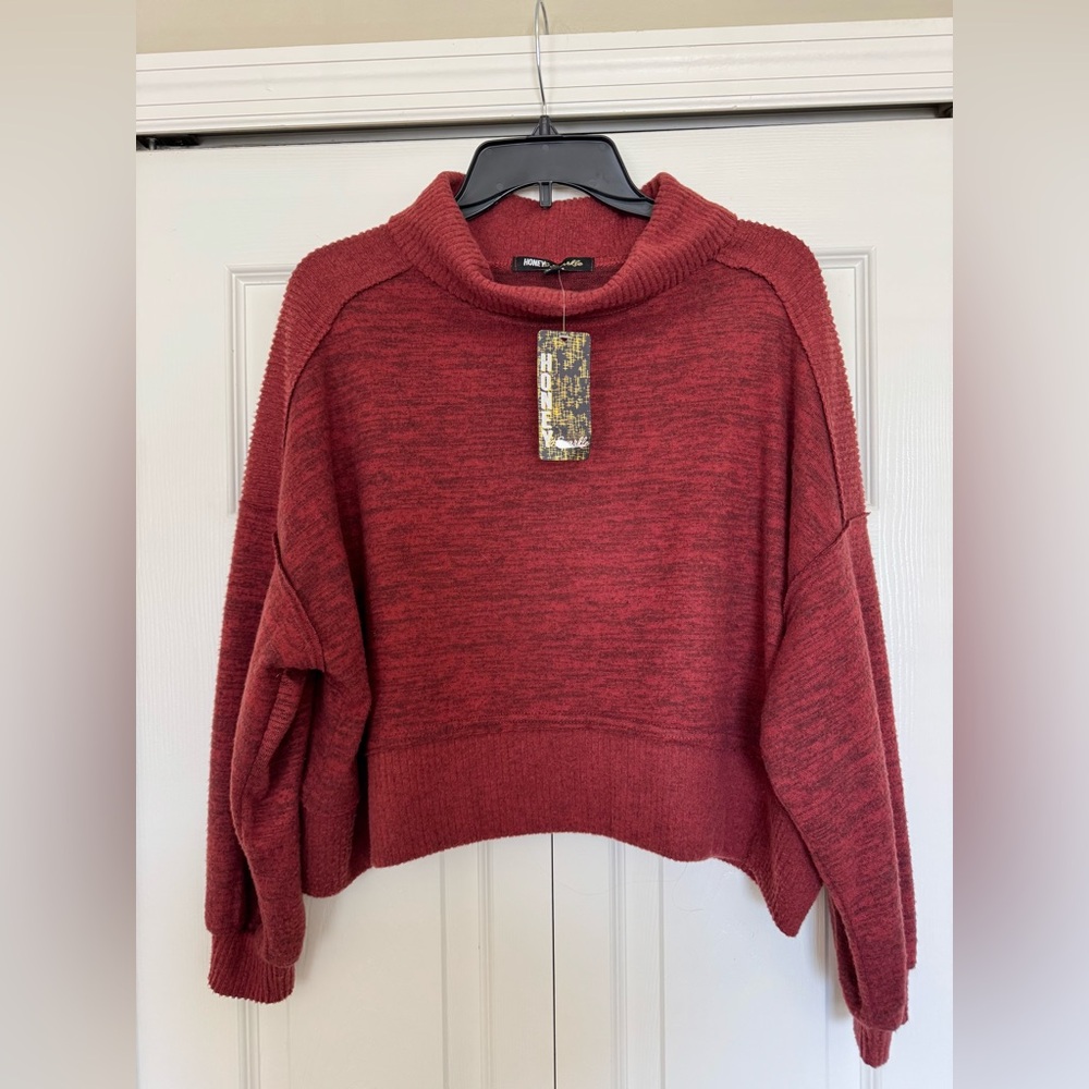 Honey and Sparkle lightweight sweater, new with tags size M